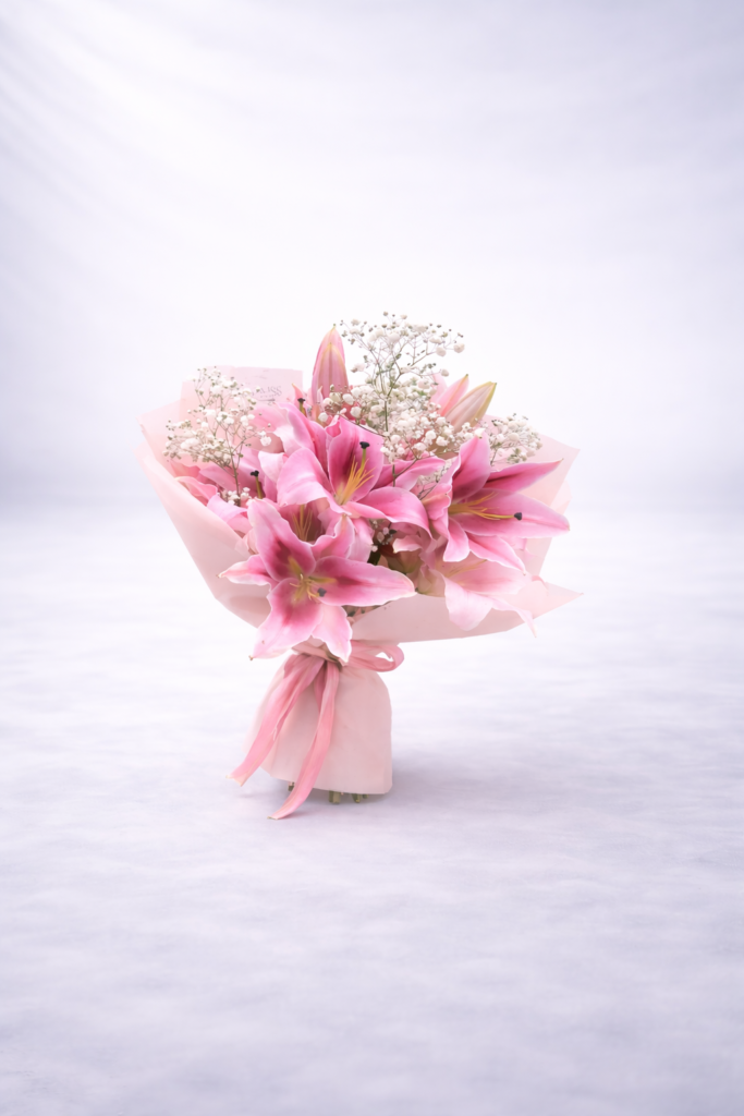 bouquet de lys roses – douceur & Élégance
